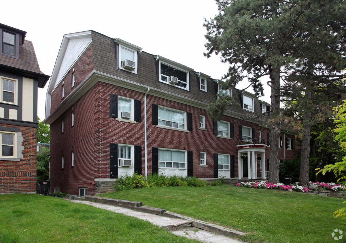 Primary Photo - Dunmurray Apartments