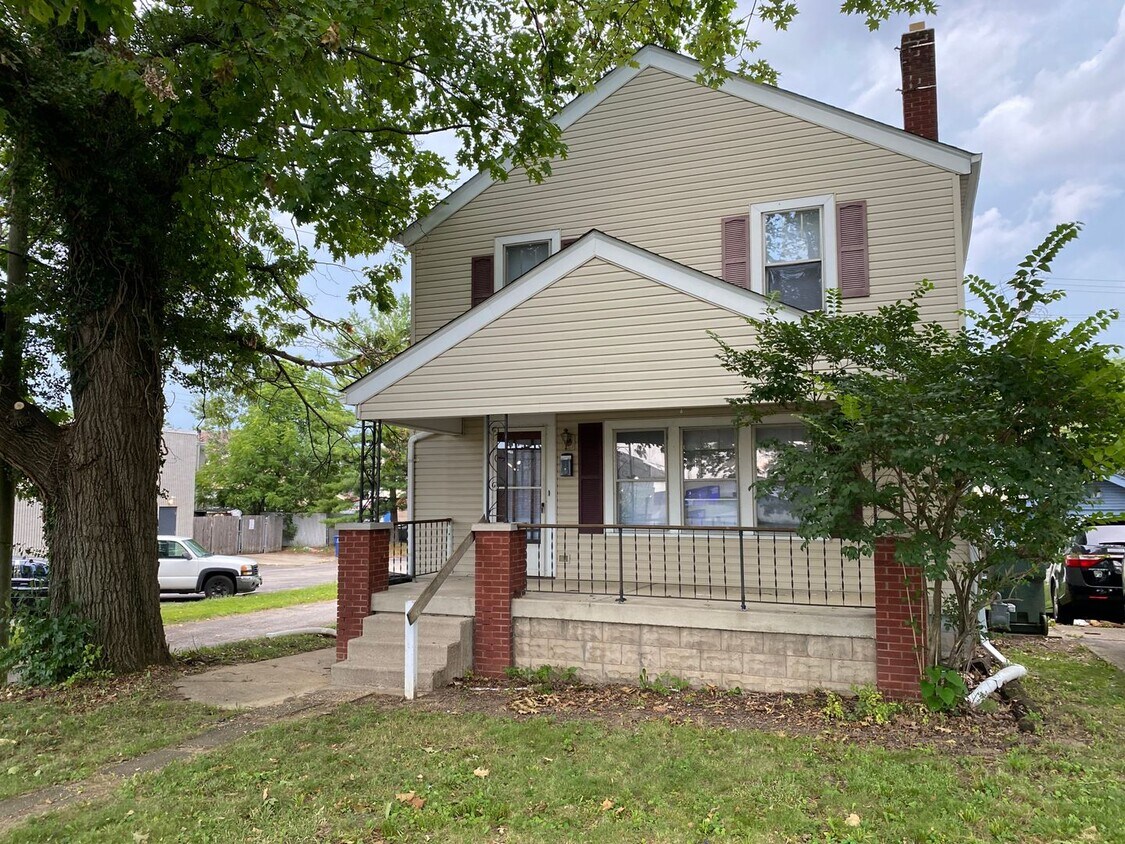 Foto principal - 3 Bedroom 1 Bathroom Single Family Home, N...
