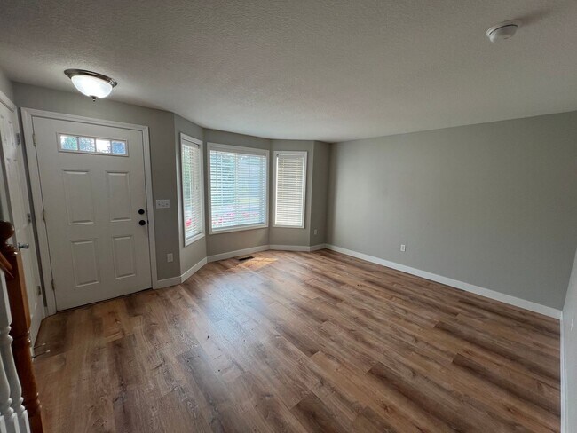 Foto del edificio - 916 NW 148th St