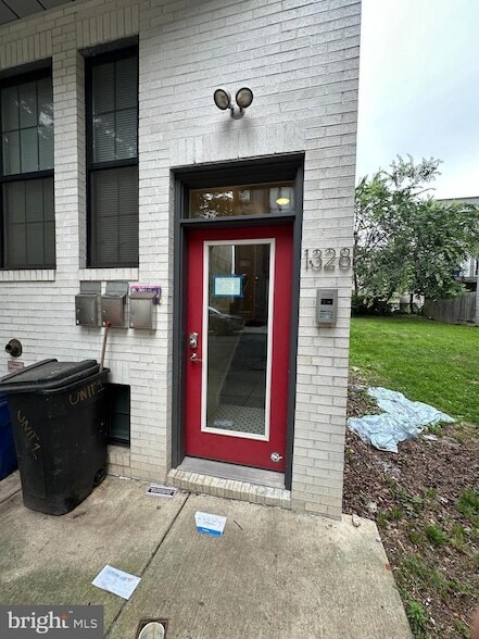 Foto del edificio - 1328 N 7th St
