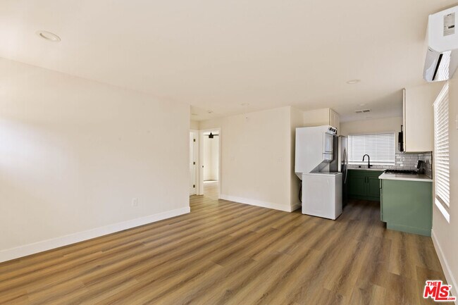 Foto del edificio - 340 S Ave 56