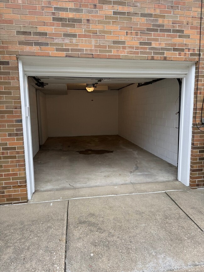 Foto del edificio - 5663 Frank Ave NW