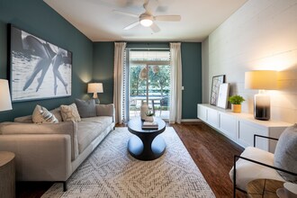 Building Photo - Sea Isle