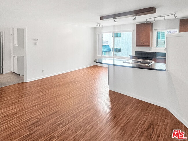 Foto del edificio - 972 Larrabee St