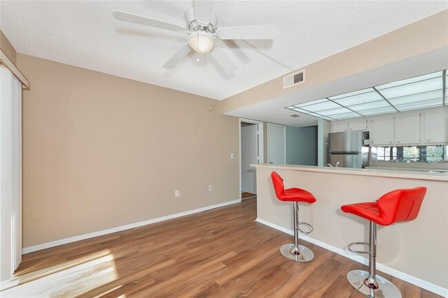 Foto del edificio - 425 30th Ave W