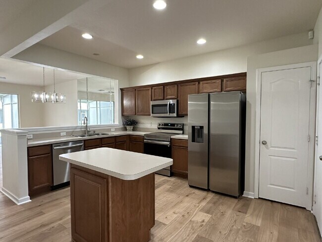 Foto del edificio - "Spacious 3-Bed Townhouse with 2.5 Baths in Beautiful Bradenton!"