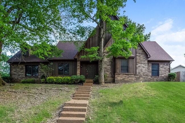 Building Photo - 7375 Ashley Oaks Dr