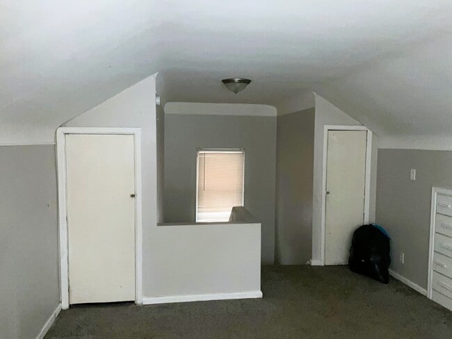 Building Photo - 14072 Rossini