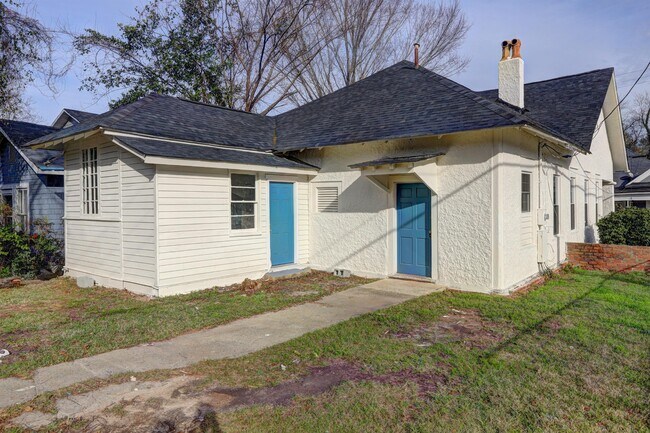 Building Photo - 1183 Holt Ave