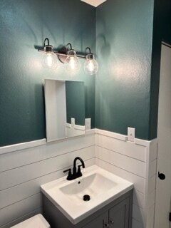Bathroom - 1216 W Chautauqua St