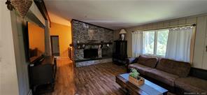 Building Photo - 918 Wheelers Farms Rd
