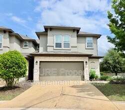 Building Photo - 13400 Briarwick Dr