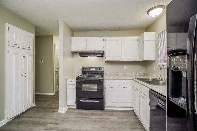 Foto del edificio - 3222 Fontaine Rd