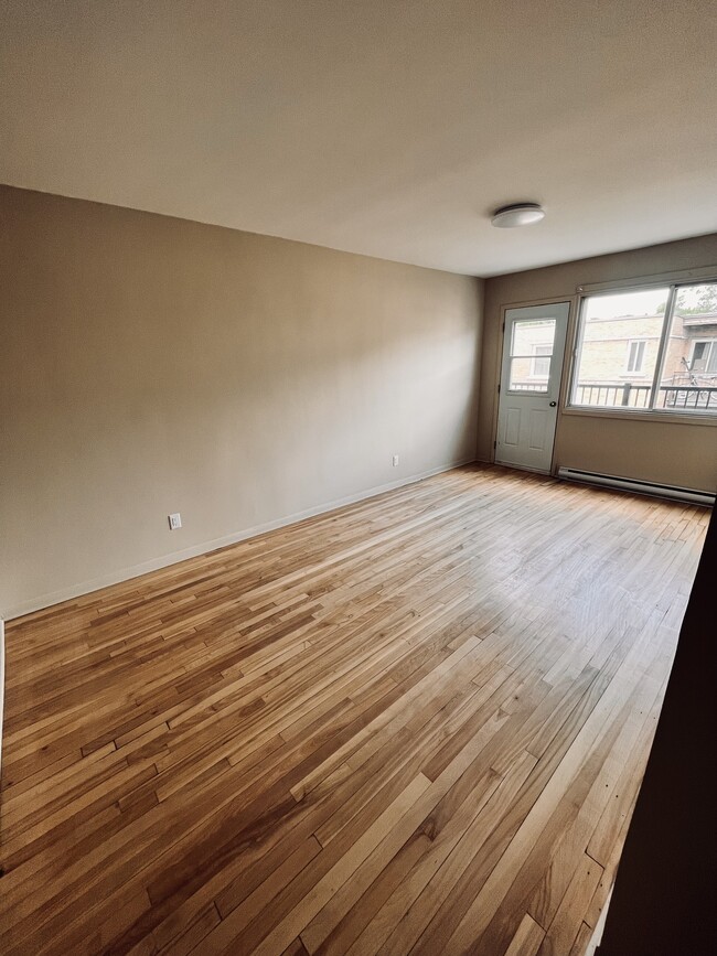 Photo du bâtiment - 11825 Rue Ranger