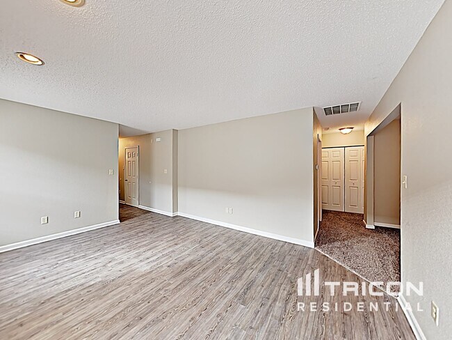 Foto del edificio - 10436 Apple Creek Dr