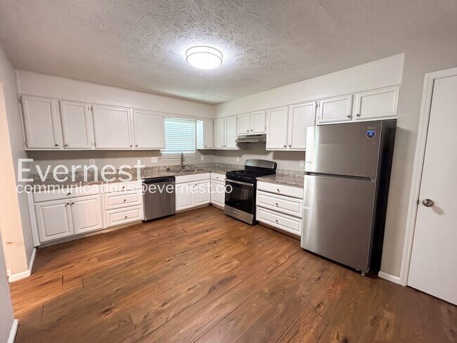 Foto del edificio - 2785 Greenbower Ct