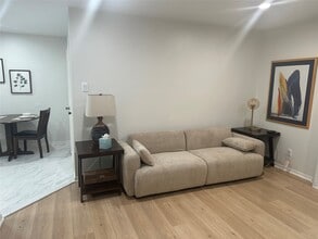 Building Photo - 6507 Morningside Dr