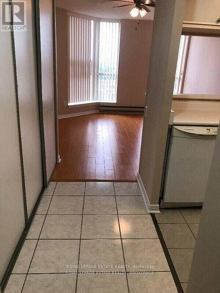 Building Photo - 2466 Eglinton Ave E