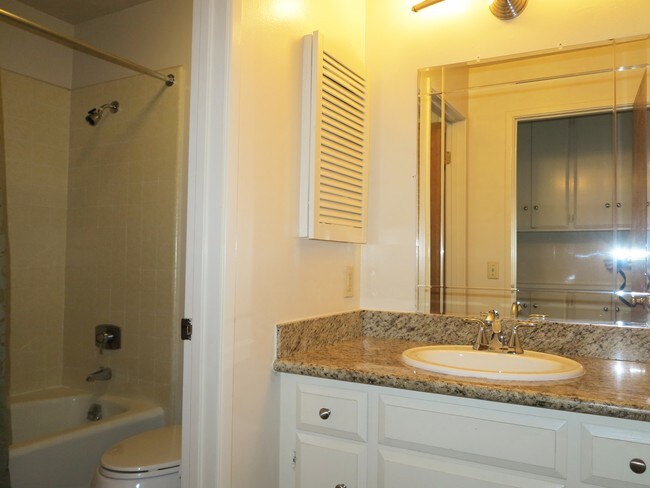Foto del edificio - Stonewood Condominiums