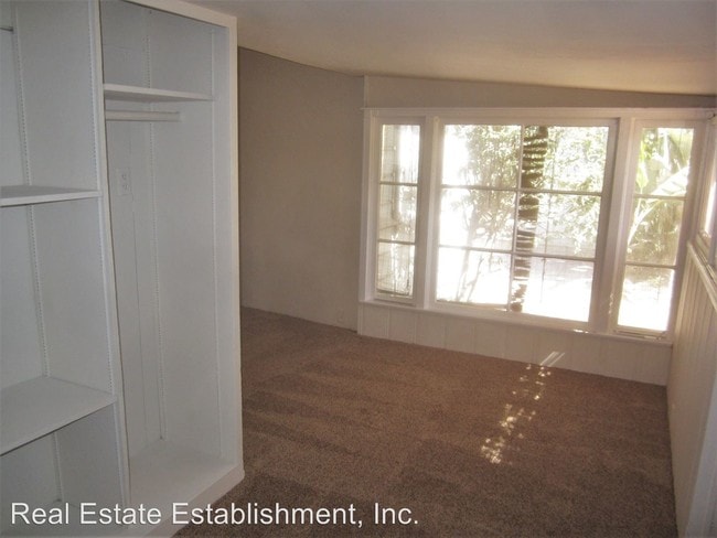 Building Photo - 3 br, 2 bath House - 151 N. Shaffer St.