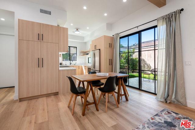 Foto principal - 1634 1/2 South Durango Avenue, Los Angeles...