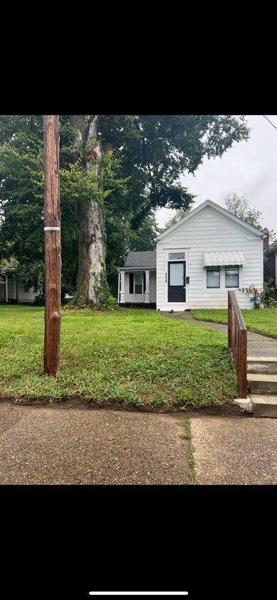 Primary Photo - 3004 Taylor Blvd