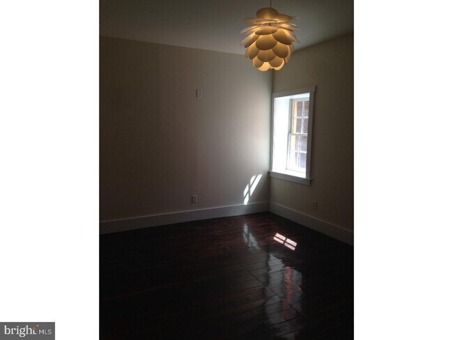 Foto del edificio - 126 N 3rd St