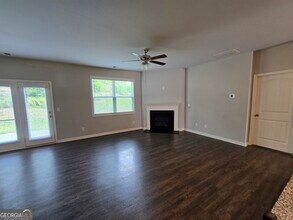 Building Photo - 121 Valimar Dr