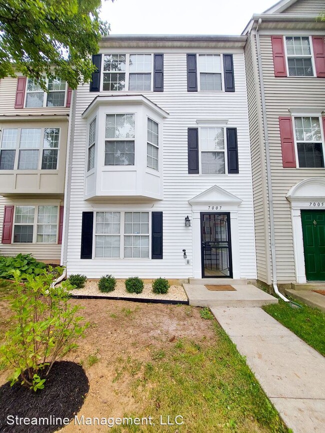 Building Photo - 4 br, 2.5 bath House - 7007 Onyx Ct.