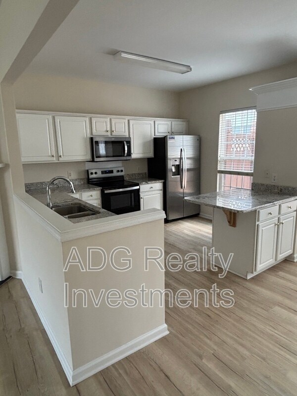 Photo - 5478 Werburgh St Townhome