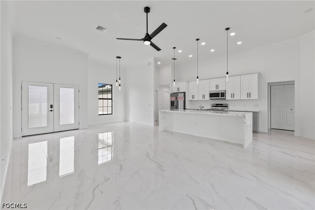 Foto del edificio - 2208 Nelson Rd N