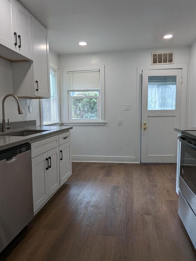 Building Photo - Stoffel-Wilcher 519