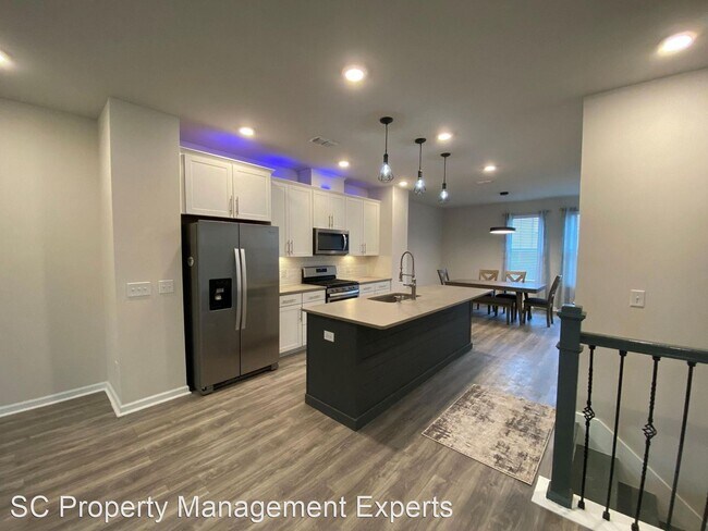 Building Photo - 4 br, 3.5 bath House - 117 Rowan's Creek Dr
