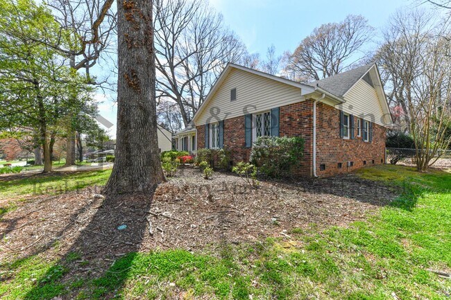 Building Photo - 1109 Monticello St