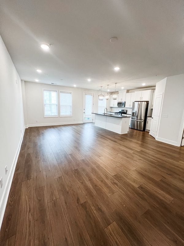 Building Photo - 43539 Farringdon Sq