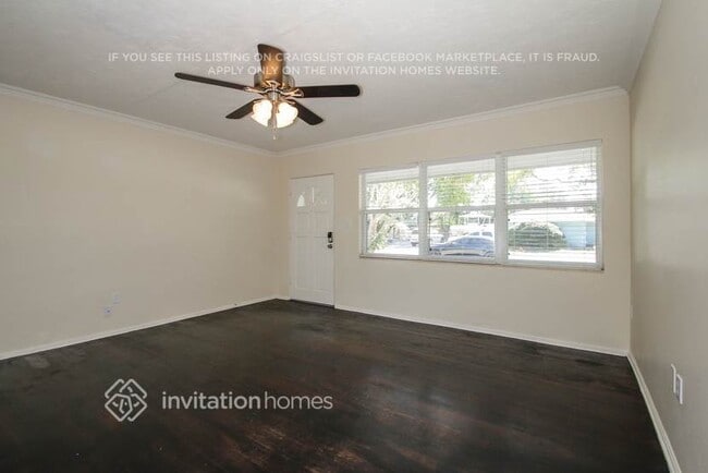 Building Photo - 5620 2nd Ave Dr W