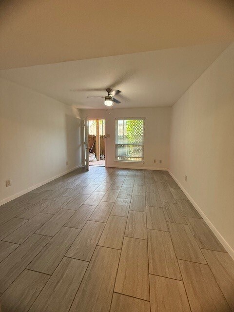 Foto principal - 16120 Stuebner Airline Rd