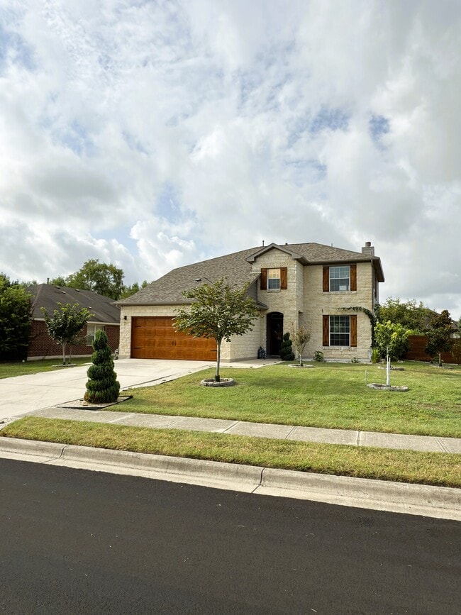 Building Photo - 178 Amber Oak Dr