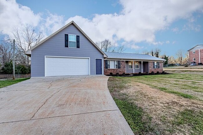 Building Photo - 17 Alta Vista Cir