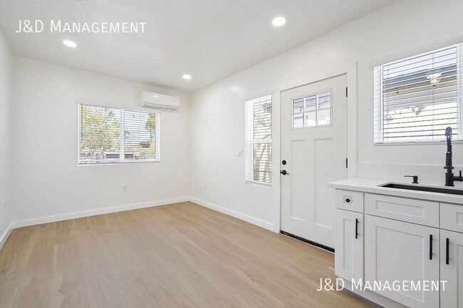 Building Photo - 4897 Coconino Way