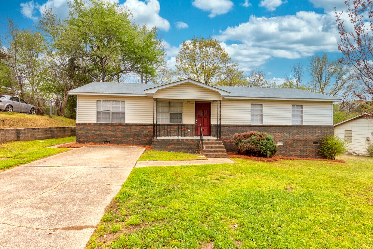 Primary Photo - 410 Clio St