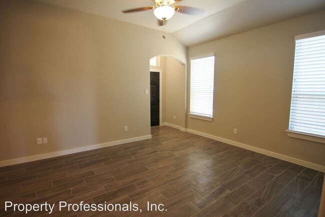 Building Photo - 3 br, 2 bath House - 1073 Creekside Orchard