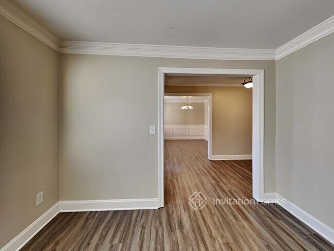 Building Photo - 160 Carriage Station Dr NW