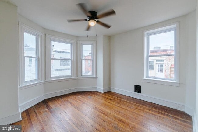 Building Photo - 5110 Webster St