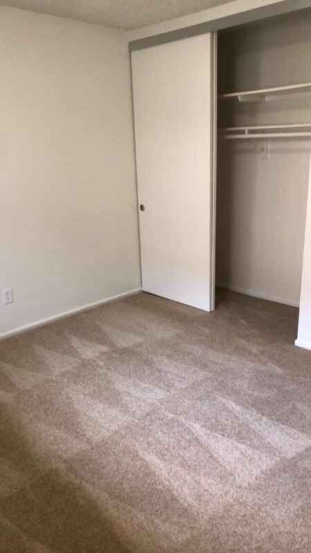 Foto del edificio - 2240 E Lenita Ln