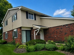 Building Photo - 1565 Coloma Ct S