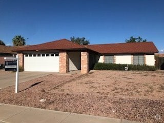 Building Photo - 1635 N Bullmoose Dr