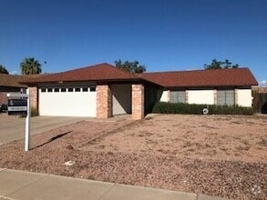Building Photo - 1635 N Bullmoose Dr