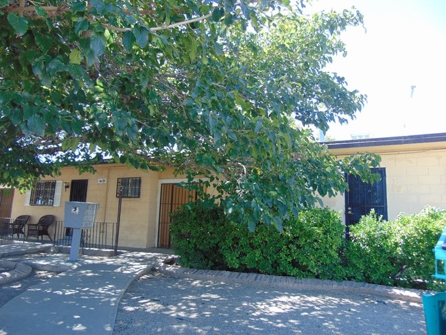 Building Photo - 8629 Lawson St