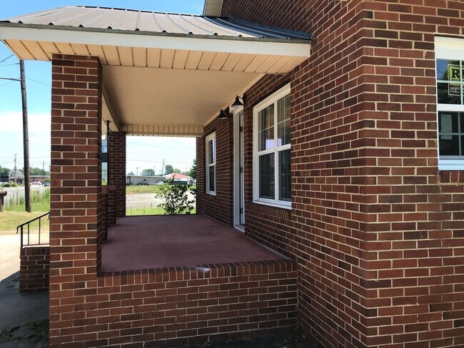 Foto del edificio - 904 Snow St